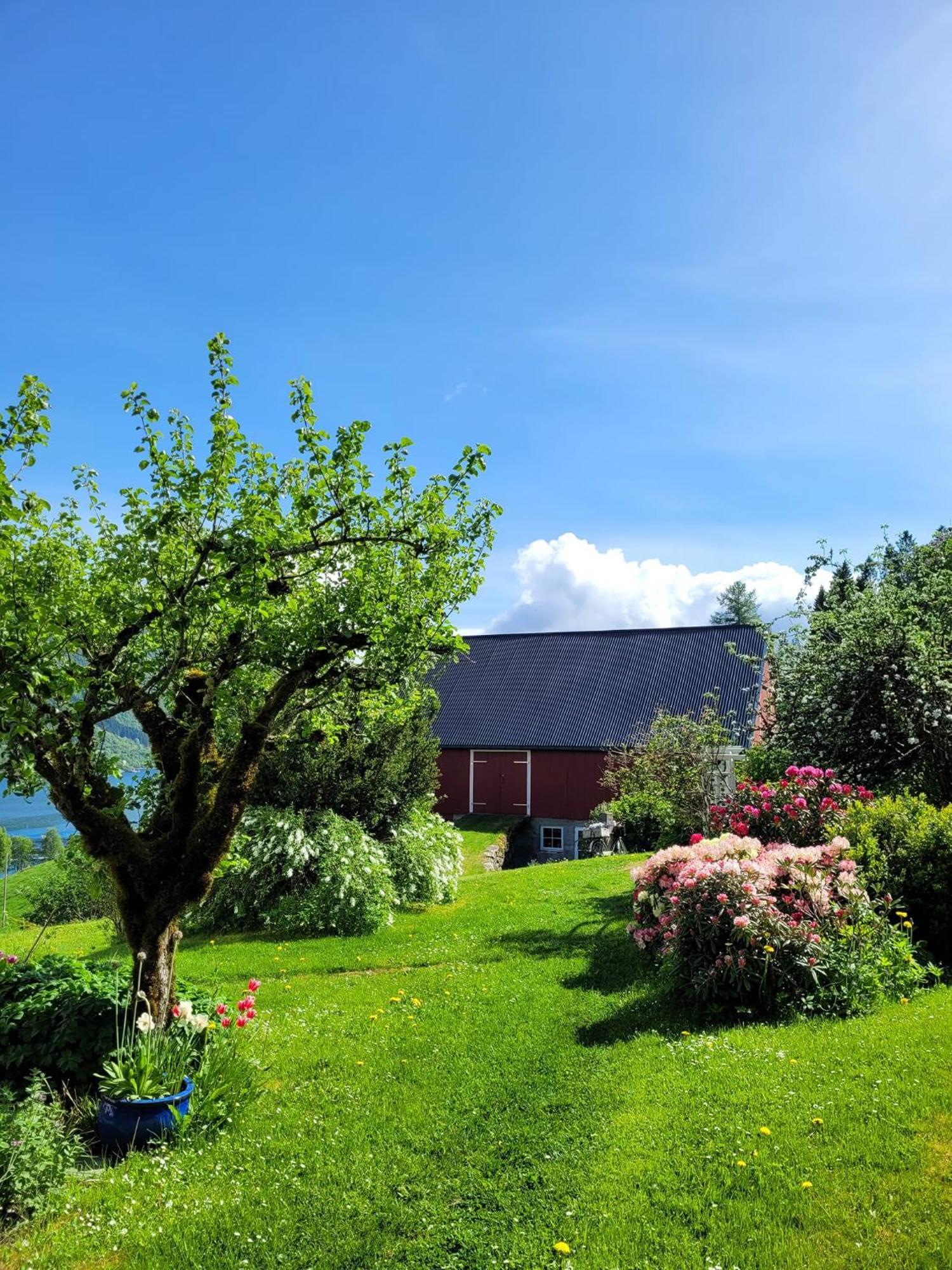 Irenegarden - Fjord View Holiday Home Lauvstad Экстерьер фото